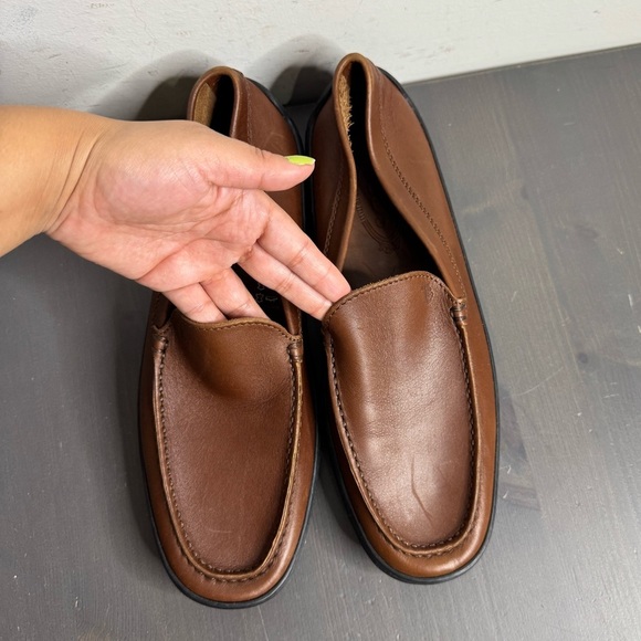 Tod’s Loafers -Brown Leather Slip-On Driving Shoes Penny Loafers - Picture 1 of 8